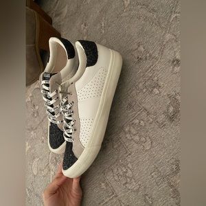 Vintage havana sneakers